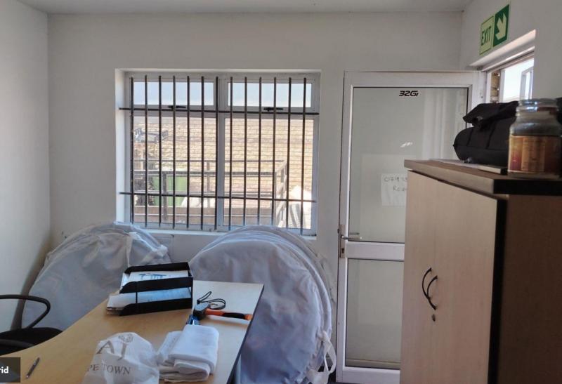 To Let commercial Property for Rent in Maitland Western Cape